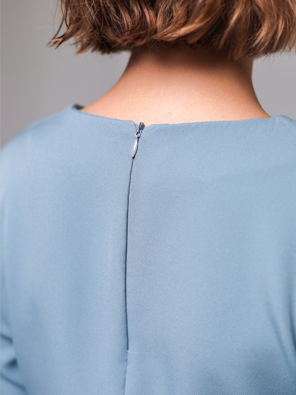 Платье с разрезом и шифоновой вставкой - 2